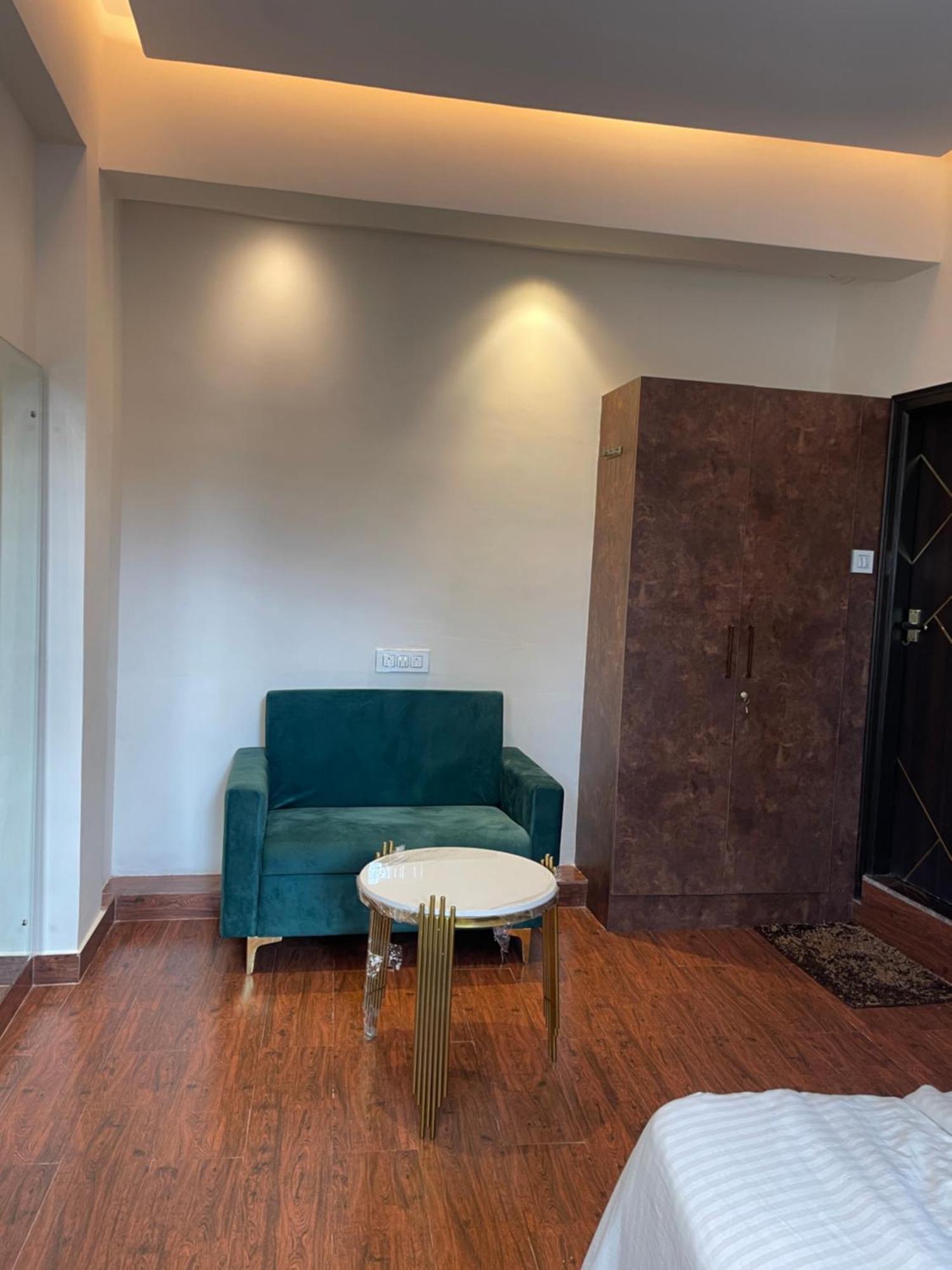 The Taaj Inn バンガロール エクステリア 写真